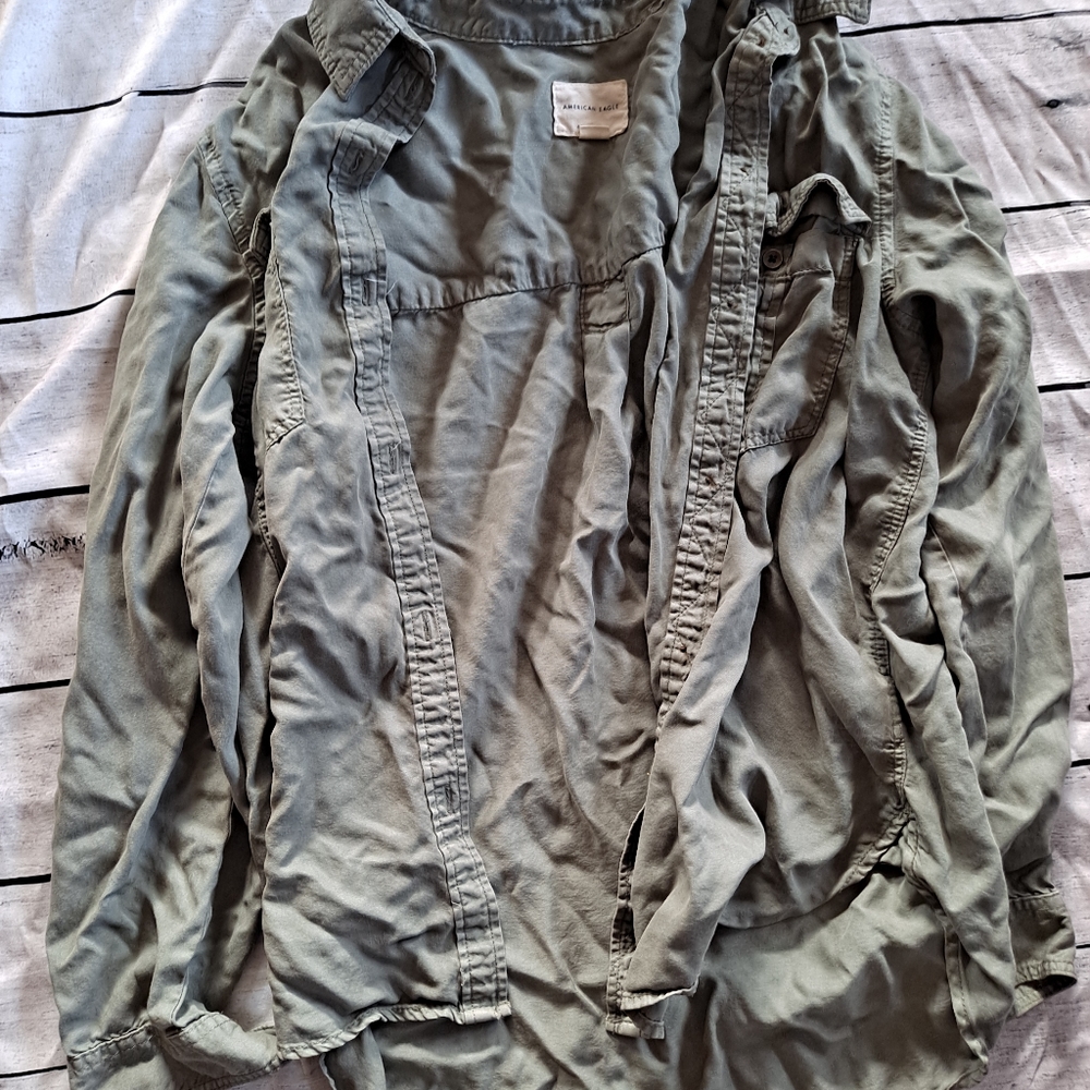 American Eagle Boyfriend Fit Green Button Front Shirt L